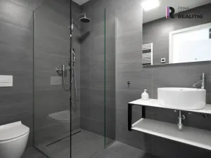 Pronájem bytu 1+kk, Zlín, Lorencova, 42 m2
