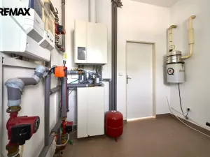 Prodej kanceláře, Hradec Králové - Slezské Předměstí, Vážní, 288 m2