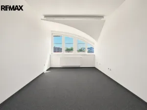 Prodej kanceláře, Hradec Králové - Slezské Předměstí, Vážní, 288 m2
