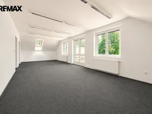 Prodej kanceláře, Hradec Králové - Slezské Předměstí, Vážní, 288 m2