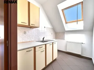 Prodej kanceláře, Hradec Králové - Slezské Předměstí, Vážní, 288 m2