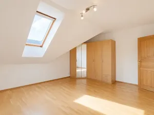 Prodej rodinného domu, Praha - Pitkovice, Klouzková, 181 m2