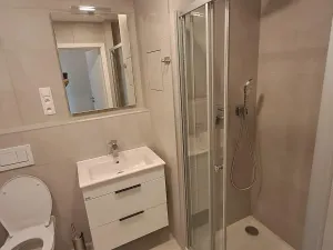 Pronájem bytu 1+kk, Praha - Hloubětín, Za černým mostem, 42 m2
