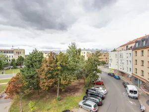 Pronájem bytu 1+kk, Praha - Suchdol, Suchdolské náměstí, 40 m2