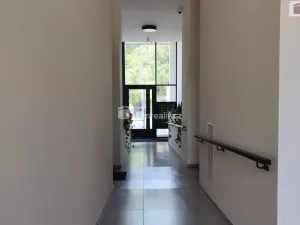 Pronájem bytu 2+kk, Praha - Nusle, Mužíkova, 44 m2