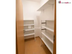 Pronájem bytu 2+kk, Praha - Žižkov, Jeseniova, 84 m2