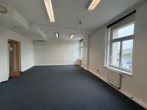 Pronájem kanceláře, Praha - Vysočany, Jandova, 209 m2