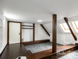 Pronájem bytu 2+kk, Praha - Nusle, Jaromírova, 58 m2