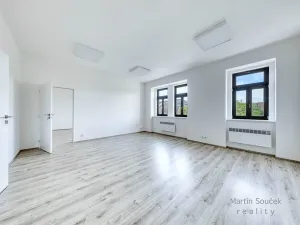 Pronájem kanceláře, Praha - Holešovice, U Výstaviště, 60 m2
