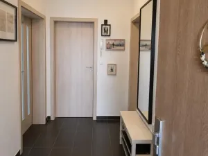 Pronájem bytu 2+kk, Praha - Hloubětín, Modrého, 72 m2