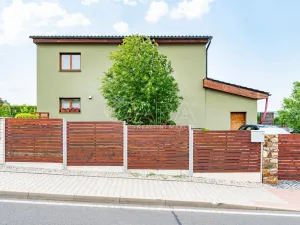 Prodej rodinného domu, Komárov, Sokolská, 132 m2