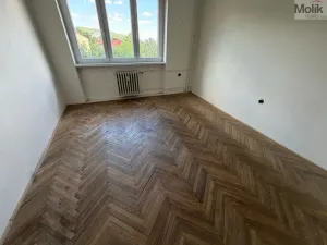 Prodej bytu 2+1, Meziboří, Okružní, 58 m2