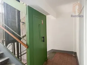 Prodej bytu 3+1, Kladno, nám. Edvarda Beneše, 52 m2