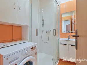 Pronájem bytu 2+kk, Brno, Poříčí, 51 m2