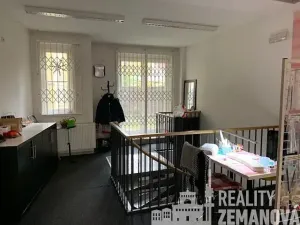 Pronájem obchodního prostoru, Praha - Vinohrady, Řipská, 143 m2