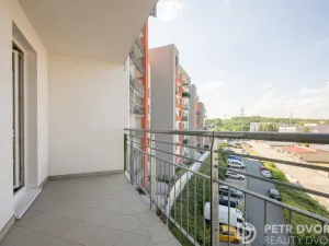 Prodej bytu 1+kk, Praha - Hloubětín, Nademlejnská, 38 m2