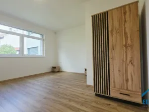 Pronájem kanceláře, Herink, U Kovárny, 55 m2