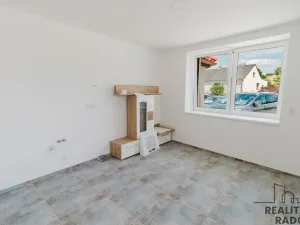 Pronájem bytu 2+kk, Zakřany, 28 m2