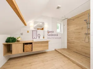 Prodej rodinného domu, Rodvínov, 210 m2