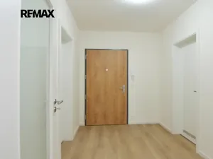 Pronájem bytu 2+kk, Praha - Hlubočepy, Divíškové, 51 m2