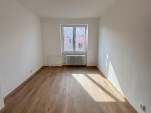 Pronájem bytu 1+1, Jirkov, Ervěnická, 35 m2