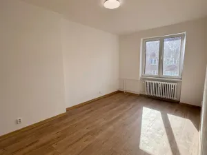 Pronájem bytu 1+1, Jirkov, Ervěnická, 35 m2