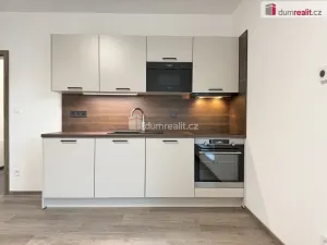 Pronájem bytu 2+kk, Karlovy Vary, Rolavská, 48 m2
