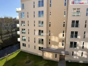 Pronájem bytu 2+kk, Karlovy Vary, Rolavská, 48 m2