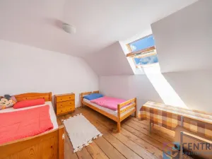 Prodej rodinného domu, Obrubce - Obora, 267 m2