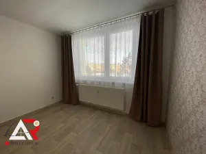 Pronájem bytu 3+1, Hustopeče, Školní, 78 m2