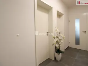 Pronájem bytu 3+kk, Karlovy Vary, Šumavská, 86 m2
