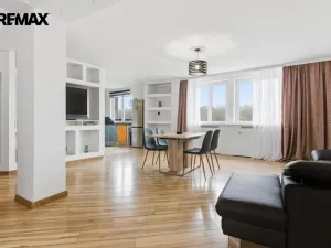 Prodej bytu 2+kk, Karlovy Vary, Horova, 86 m2