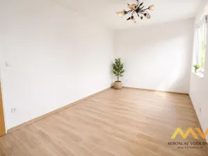 Pronájem bytu 2+kk, Hradec Králové - Kukleny, Pražská třída, 50 m2