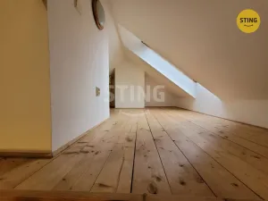 Pronájem bytu 1+kk, Opava, Englišova, 52 m2