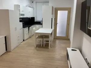 Pronájem rodinného domu, Třebíč, Znojemská, 85 m2