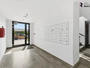 Prodej bytu 1+kk, Praha - Třebonice, Do zahrádek I, 32 m2