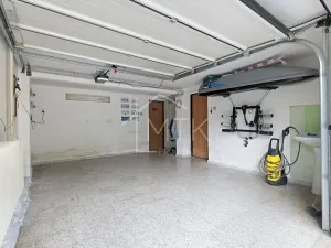 Prodej rodinného domu, Pržno, 218 m2