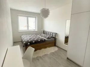 Pronájem bytu 2+kk, Plzeň - Jižní Předměstí, Poděbradova, 49 m2
