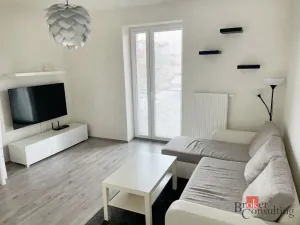 Pronájem bytu 2+kk, Plzeň - Jižní Předměstí, Poděbradova, 49 m2