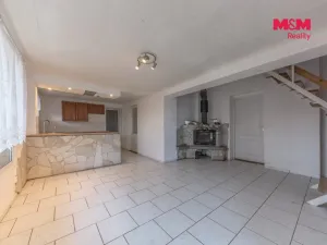 Prodej rodinného domu, Neratovice - Mlékojedy, Hlavní, 144 m2