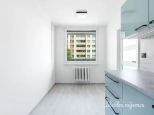 Pronájem bytu 3+1, Praha, Janského, 74 m2