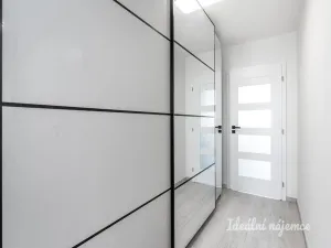 Pronájem bytu 3+1, Praha, Janského, 74 m2