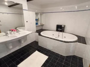 Prodej bytu 2+kk, Praha, Navrátilova, 106 m2