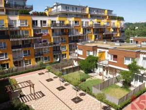 Pronájem bytu 2+kk, Praha - Vysočany, Pod Harfou, 57 m2