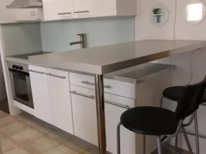 Pronájem bytu 1+kk, Praha - Záběhlice, Mattioliho, 35 m2