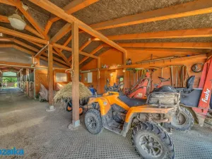 Pronájem zemědělské usedlosti, Líšnice, 358 m2