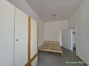 Pronájem bytu 2+kk, Praha - Kbely, Luštěnická, 48 m2