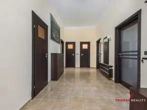 Pronájem bytu 2+1, Hradec Králové, Eliščino nábřeží, 80 m2