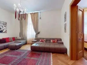 Prodej bytu 2+1, Karlovy Vary, Zámecký vrch, 64 m2