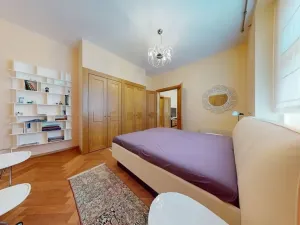 Prodej bytu 2+1, Karlovy Vary, Zámecký vrch, 64 m2